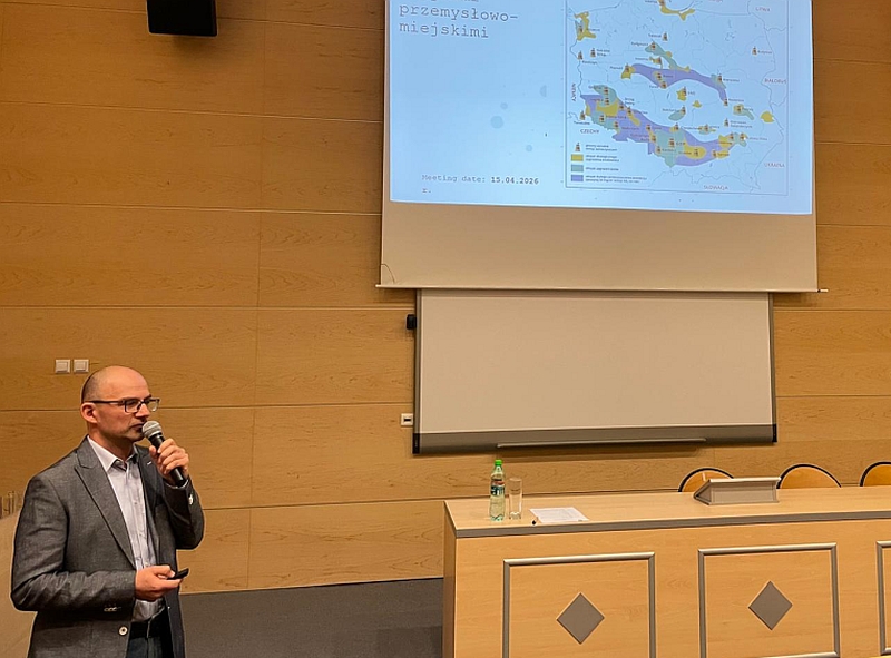 ormy degradacji gleb w woj. śląskim przedstawił dr inż. Adam Łukasik.